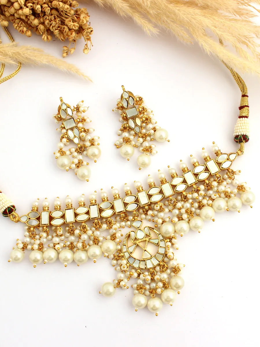 Aavya Choker Necklace Set