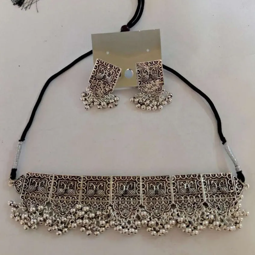 Elegant Silver Statement Choker Jewelry set