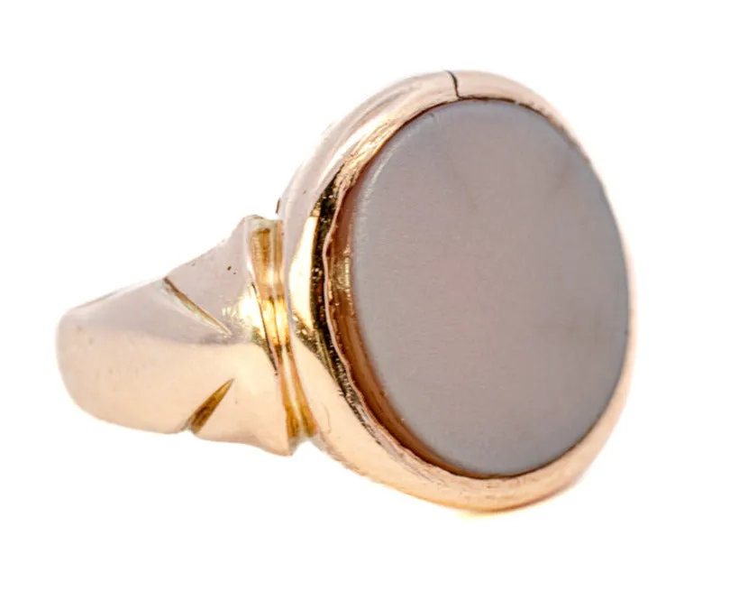 Gorgeous 9ct Rose Gold Single Stone Banded Agate Ring