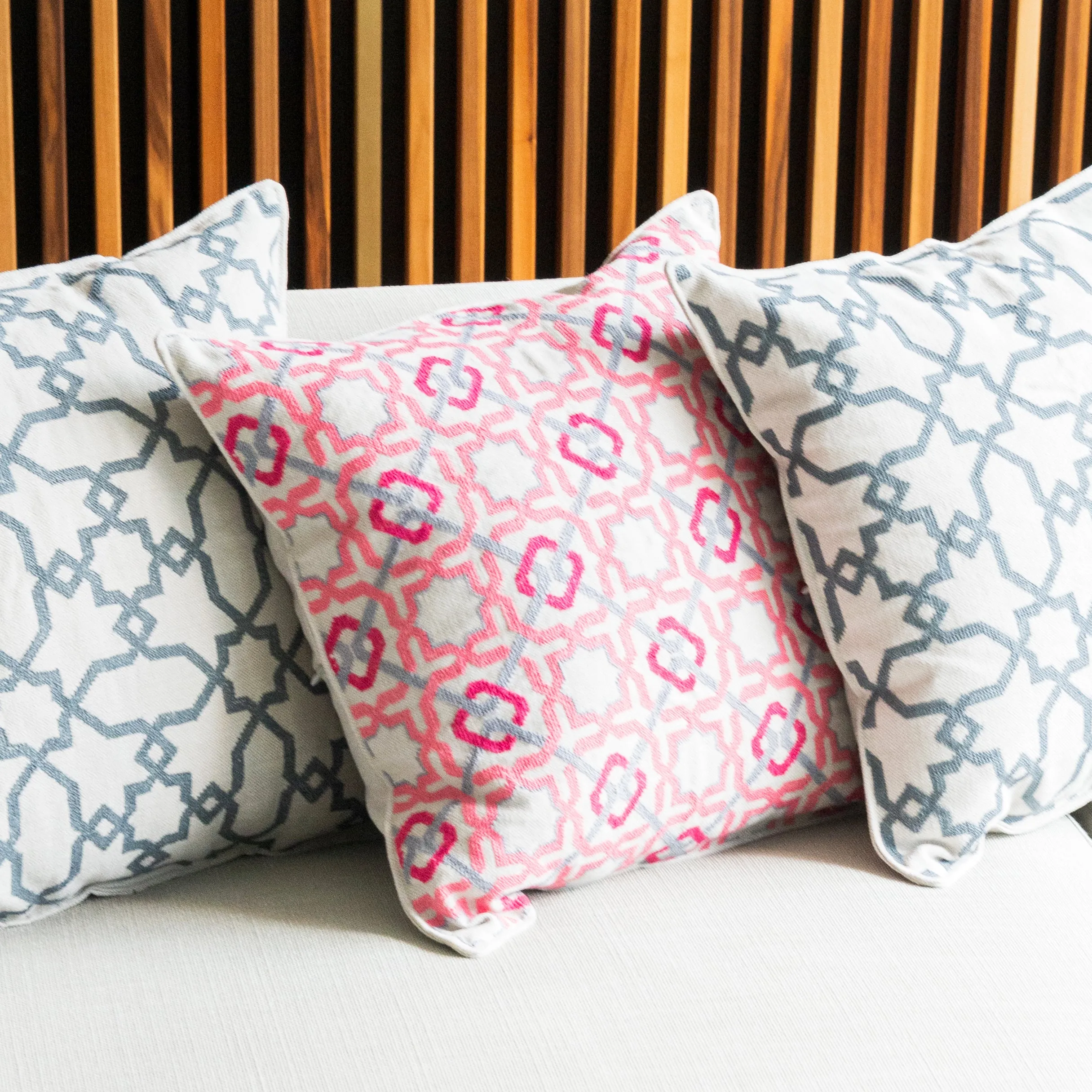 LINEN & COTTON CUSHION COVER ALHAMBRA®