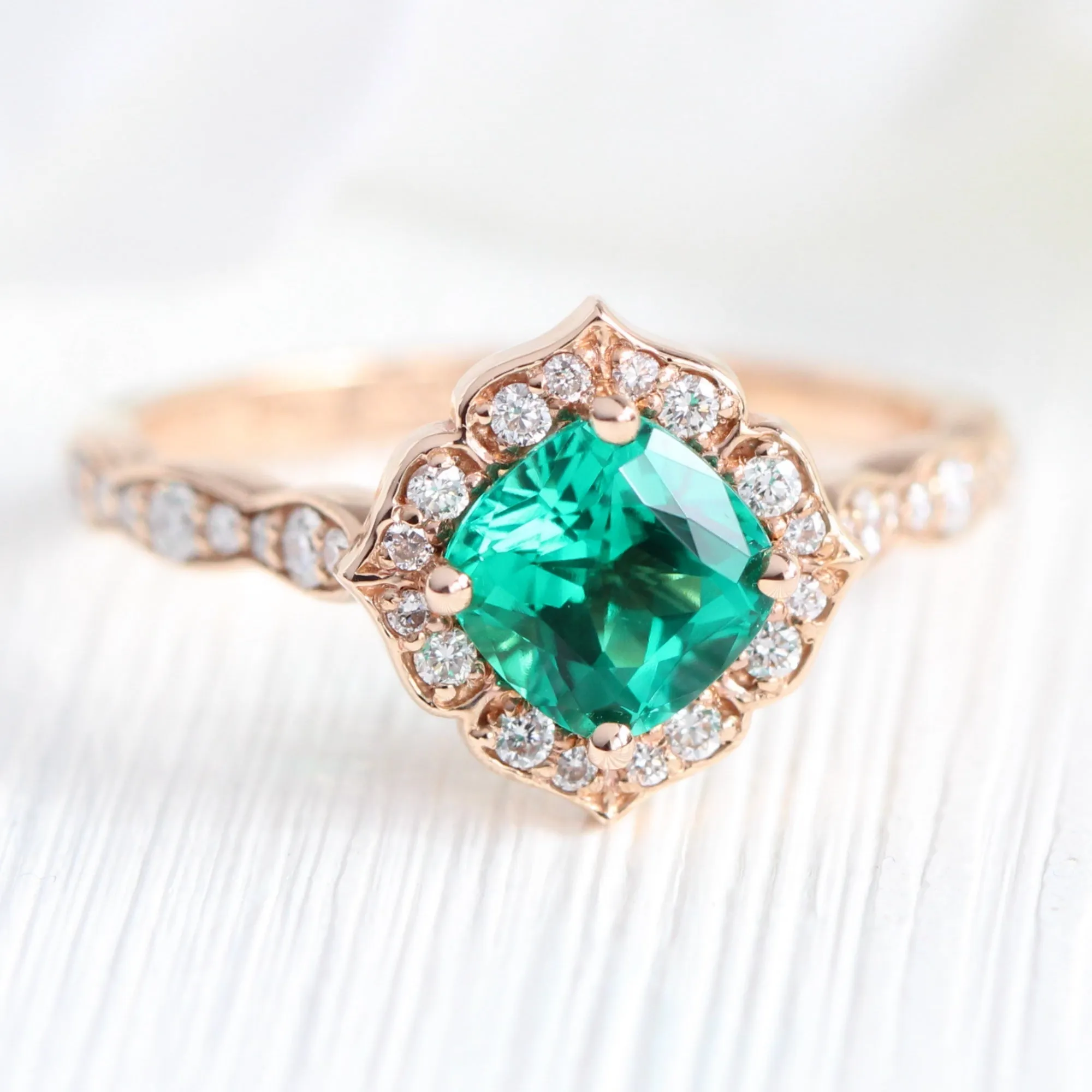 Mini Vintage Floral Bridal Ring Set w/ Emerald and Diamond in Scalloped Diamond Band