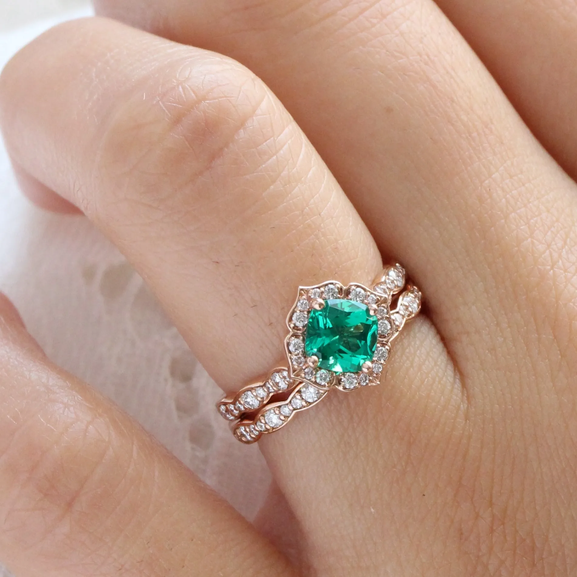 Mini Vintage Floral Bridal Ring Set w/ Emerald and Diamond in Scalloped Diamond Band