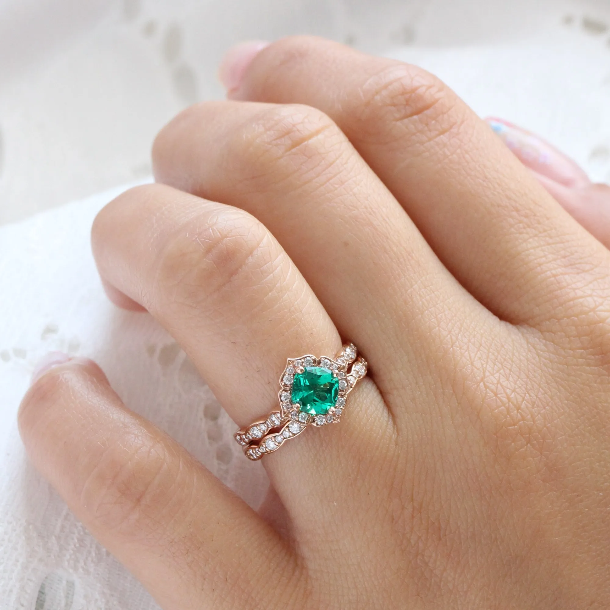 Mini Vintage Floral Bridal Ring Set w/ Emerald and Diamond in Scalloped Diamond Band