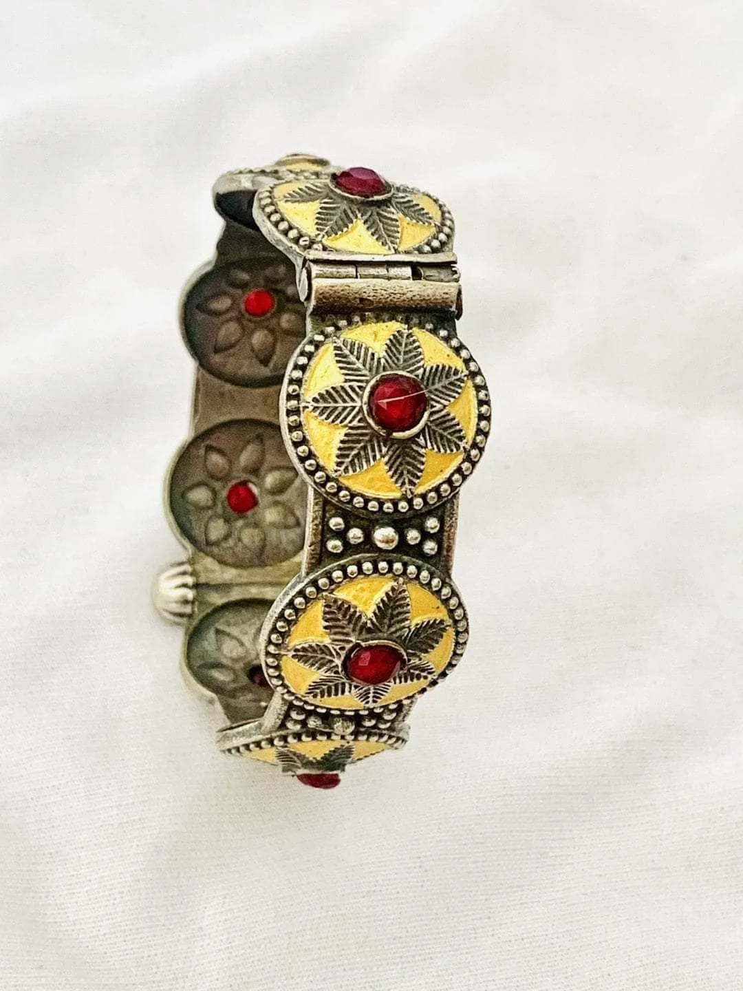 Pranutan Bahl In Oxidised Tribal Bangle With Red Stones