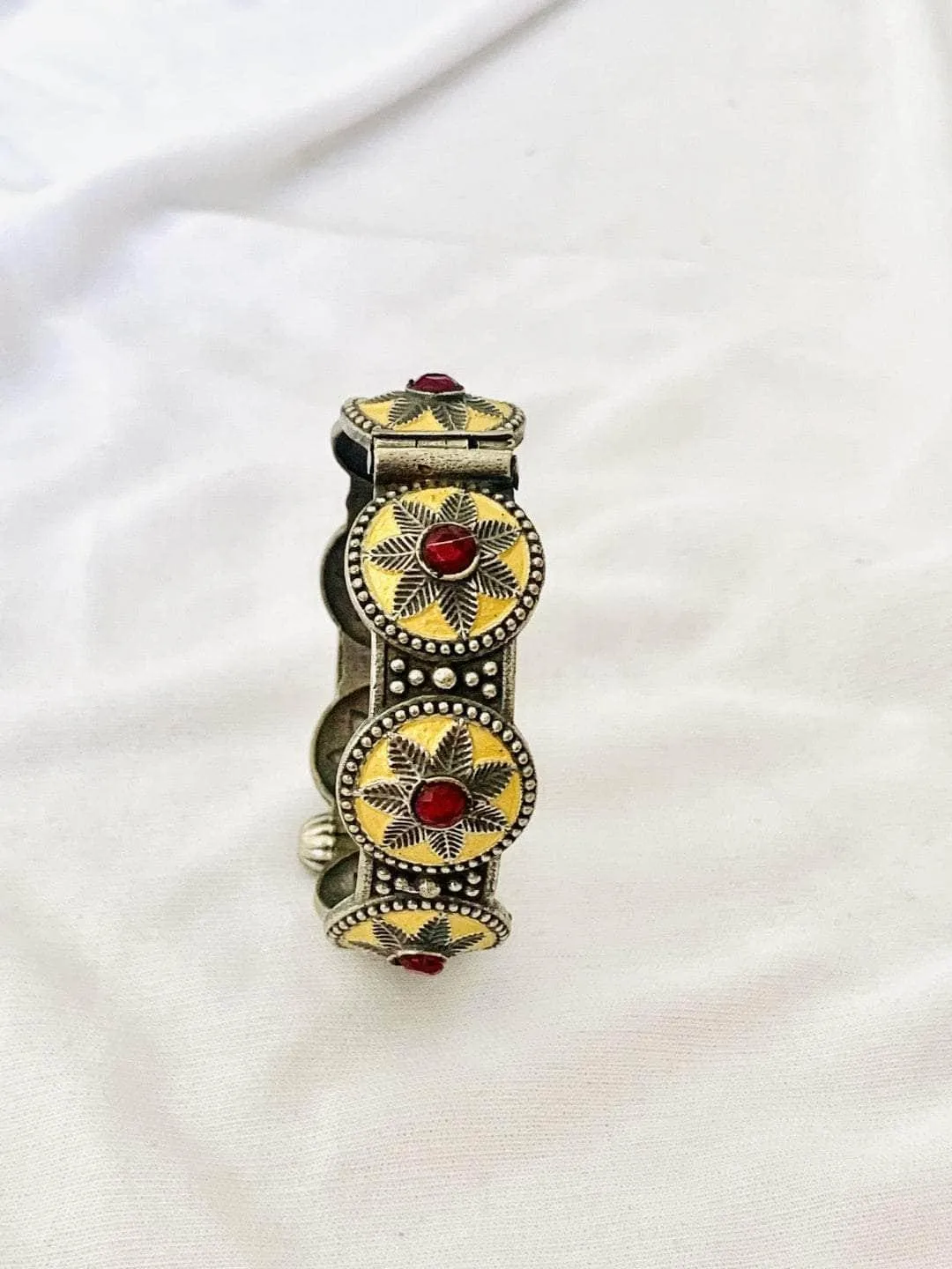 Pranutan Bahl In Oxidised Tribal Bangle With Red Stones