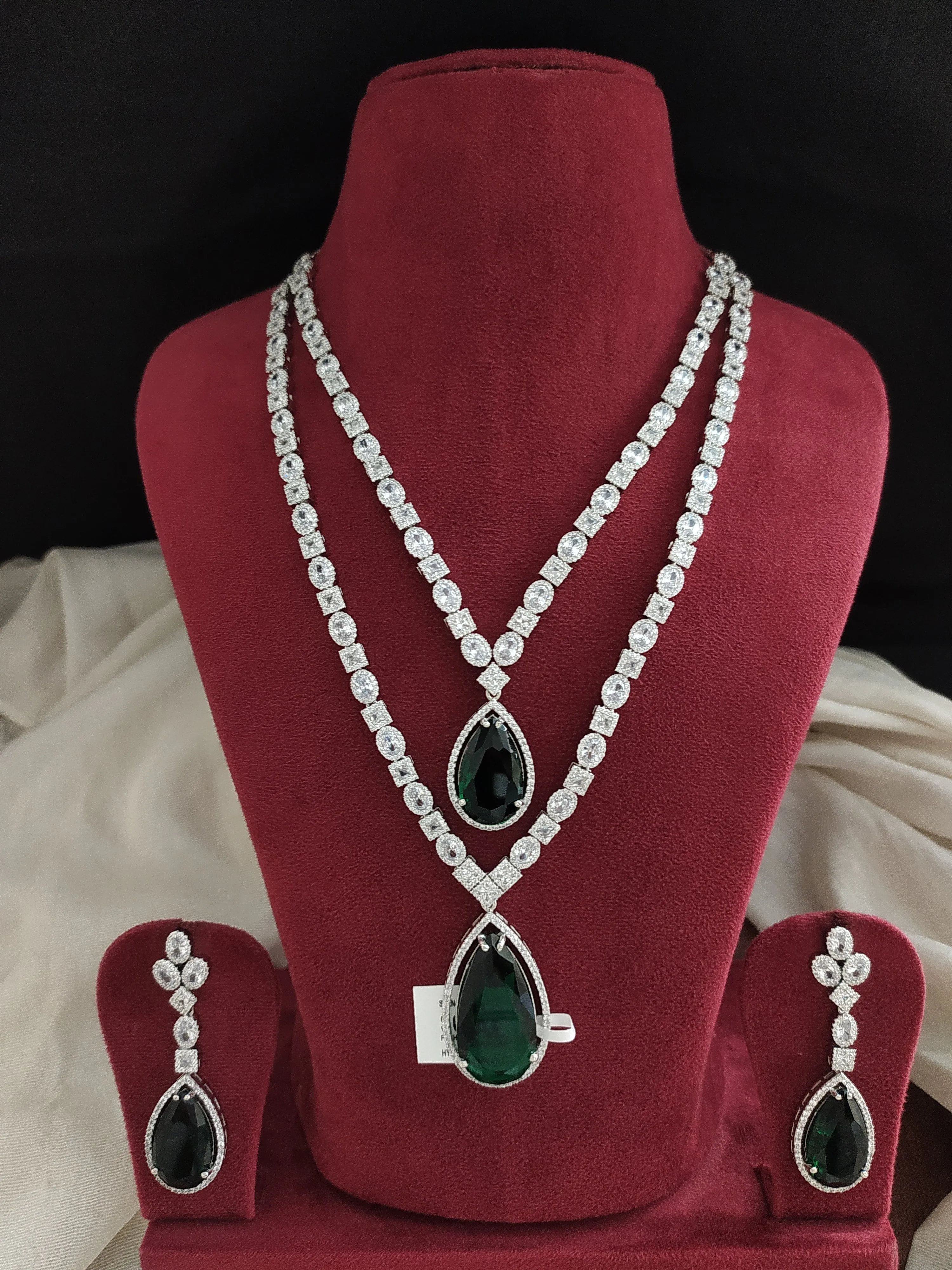 Zircon Mid-Length Double-Layered Necklace Set with Big Stone Pendant